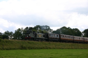Bluebell Railway - Approaching Horsted Keynes (from Sheffield Park) - LBSCR E4 class B473 (Birch Grove)