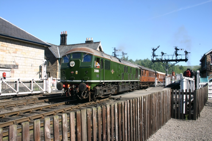 2009 - North Yorkshire Moors Railway - Grosmont - class 24 - D5061