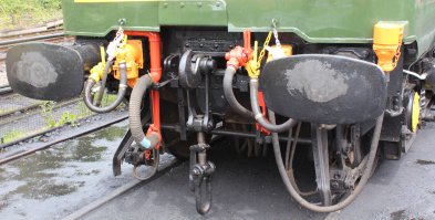 2013 - Watercress Line - Ropley - Class 37 - D6836 pipes