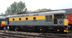 2013 South Devon Railway - Buckfastleigh - class 33 Crompton - D6501 (33 002) Sea King