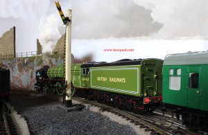 Locoyard - Bachmann new build steam A1 class - 60163 apple green (tender)