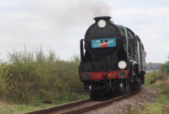 2014 Autumn Steam Gala Watercress Line - Approaching Ropley - Southern Railway 4-6-0 850 Lord Nelson - Cunarder headboa