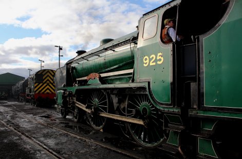 2014 Autumn Steam Gala Watercress Line - Ropley - Southern Railway Schools Class 925 Cheltenham