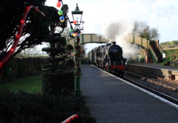 Watercress Railway 2014 Ropley Christmas Santa Specials - Ex-LMS Black 5 45379